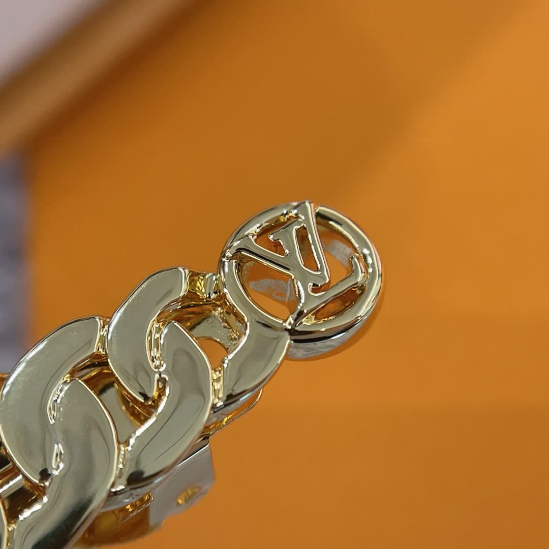 Louis Vuitton Gold Chain Link Hair Clip